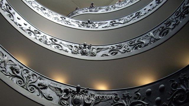 CIUDAD DEL VATICANO 0. Escalera Museos Vaticanos stairs Museums City