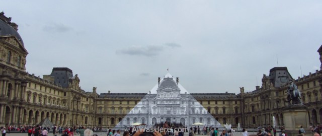 El Louvre y la pirámide de cristal