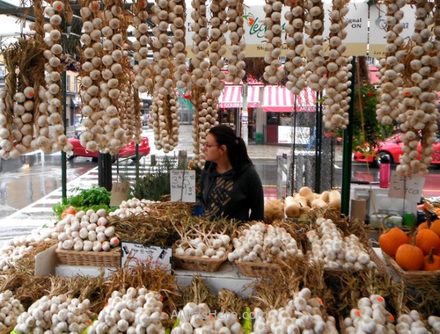 Puesto de ajos en ByWard Market