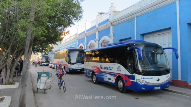 Autobuses guaguas transtur Conectando Cuba Trinidad