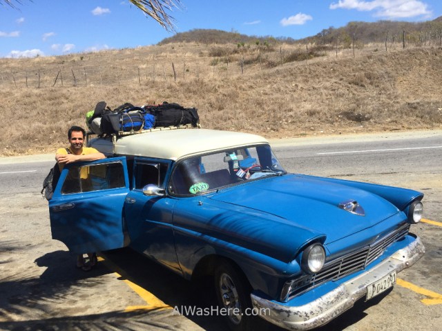 2. Taxi colectivo coche antiguo americano Cuba. Old car (2)