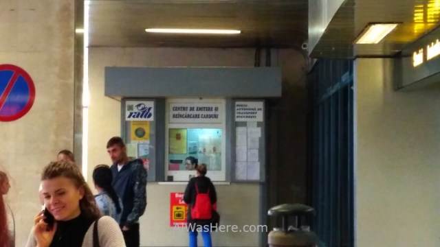 Bucarest 2. Transporte, bus 783 aeropuerto, Rumania. Bucharest airport Romania kiosco kiosk