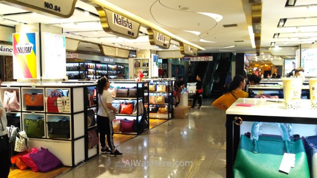 China 4 Mercado de la Perla Pearl Market bolsos marca falsificados fake brand bags