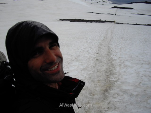 ISLANDIA 3. thorsmork Skogar trek en junio nieve snow june Iceland